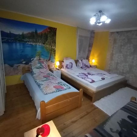 Apartmán Kert Oevezeti Lakas Gyöngyös Exteriér fotografie