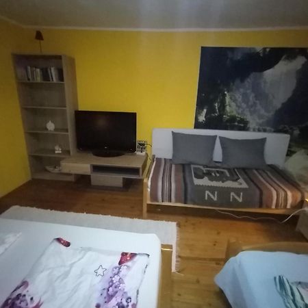 Apartmán Kert Oevezeti Lakas Gyöngyös Exteriér fotografie
